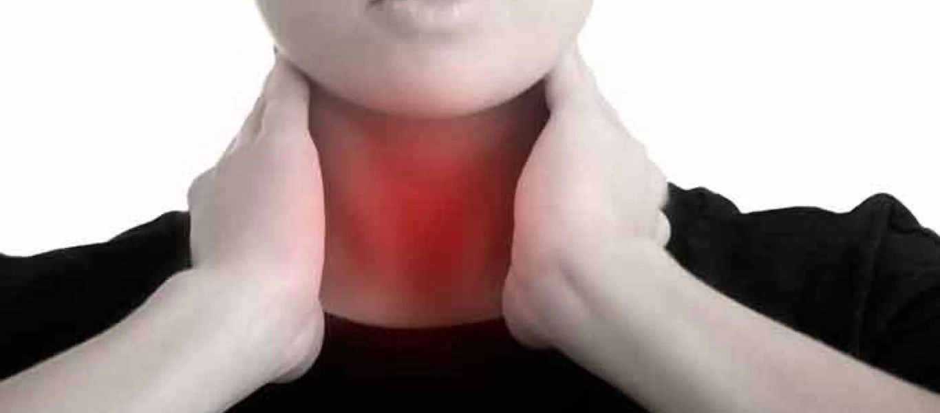 Αυτά είναι τα 4+1 συμπτώματα της ιογενούς φαρυγγίτιδας